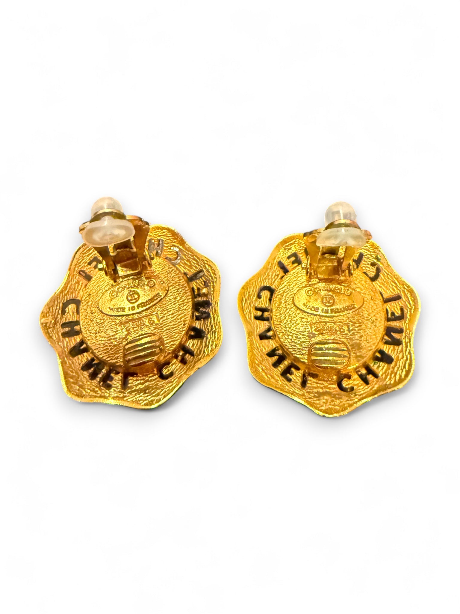 Vintage Perle clip earring