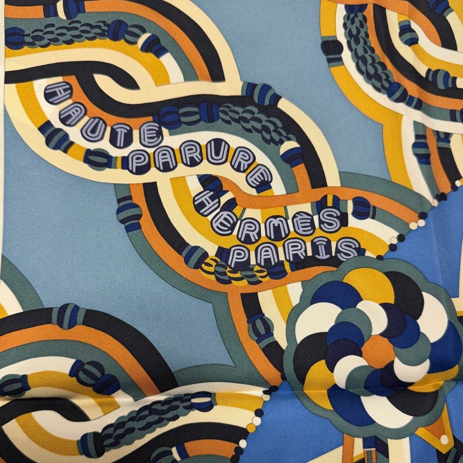 Hermès Paris Silk Carré 90 "Haute Parure"