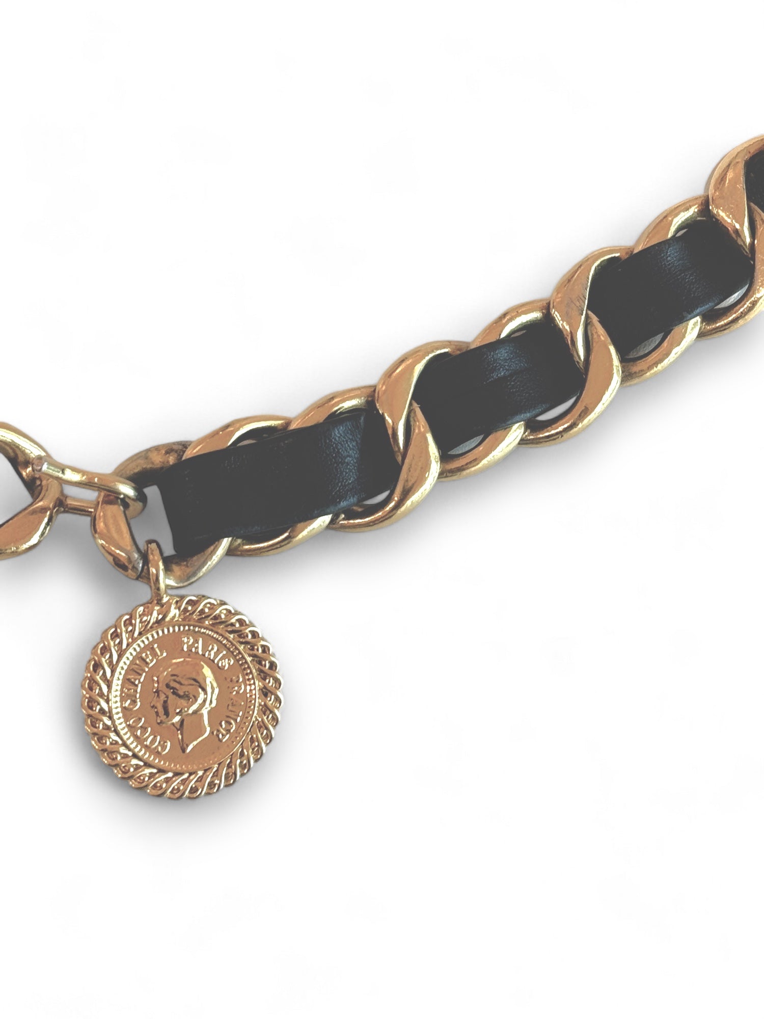 Chainlink medallion belt