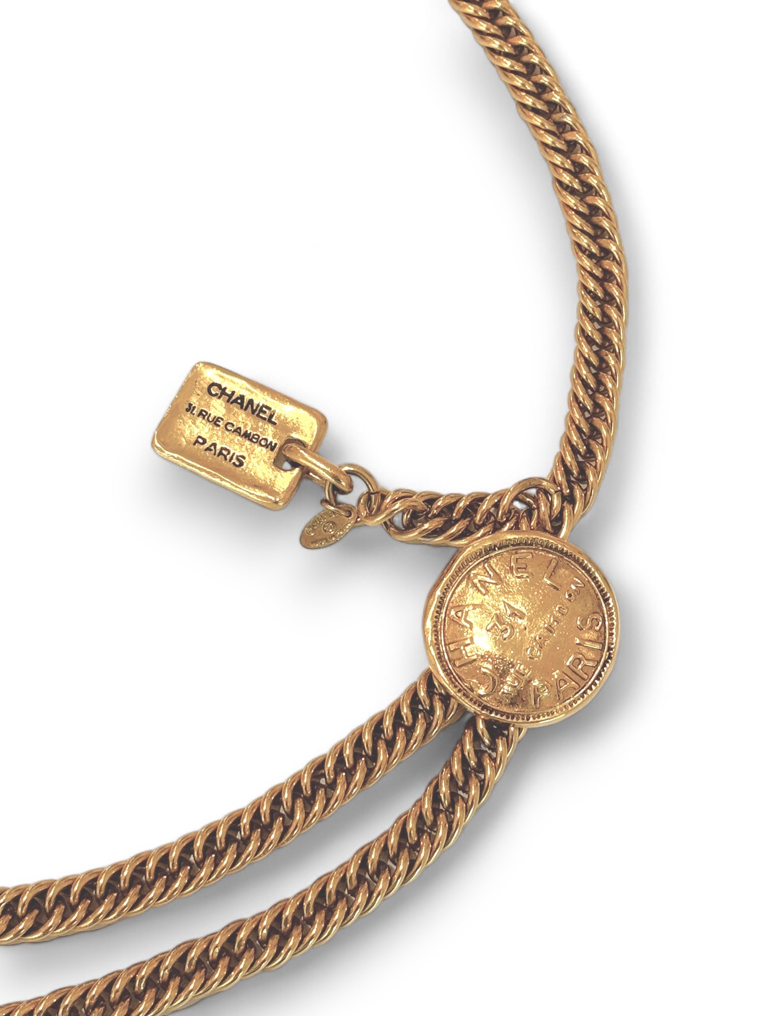 Iconic chainlink medallion belt