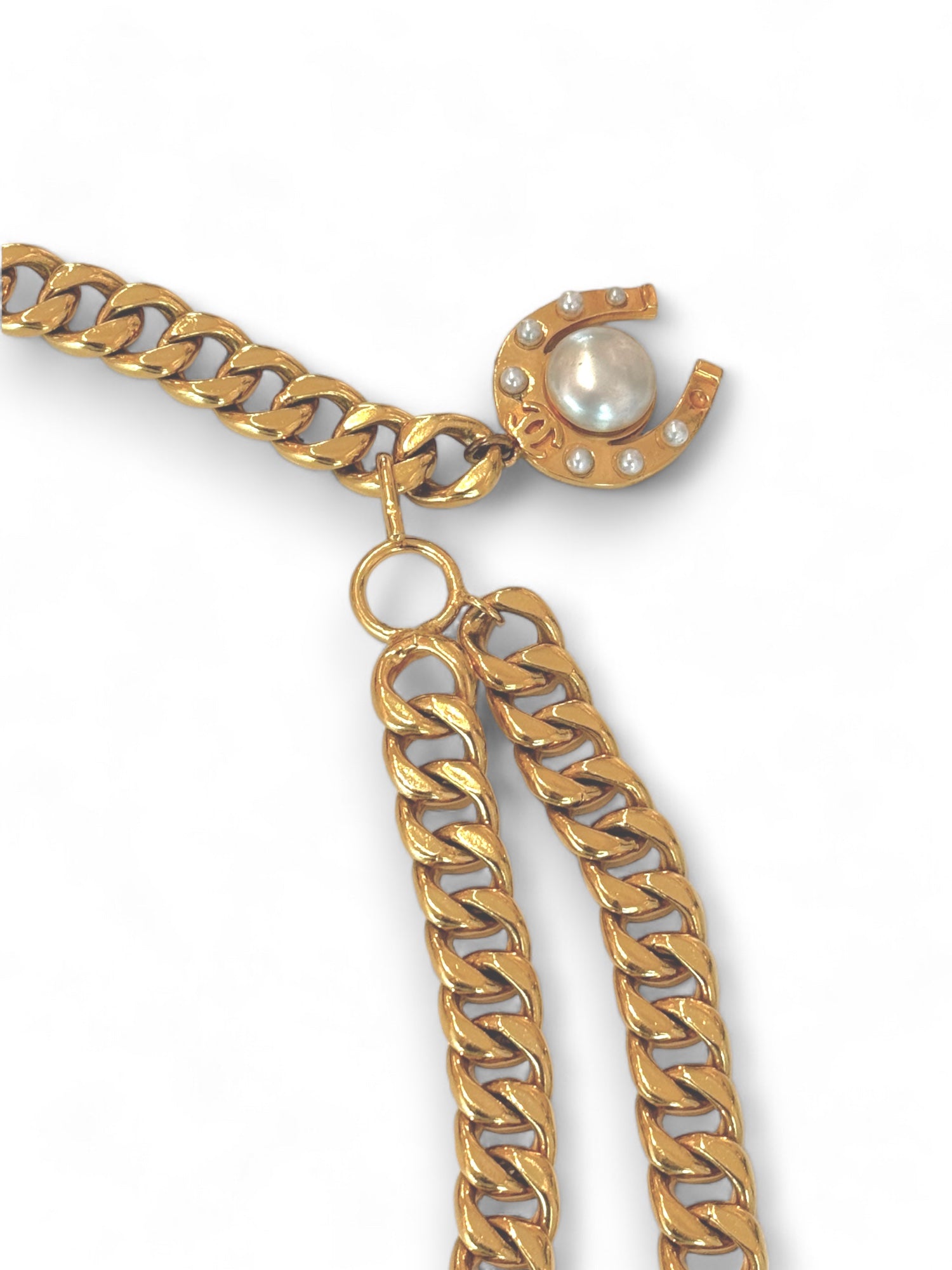 Iconic chainlink belt