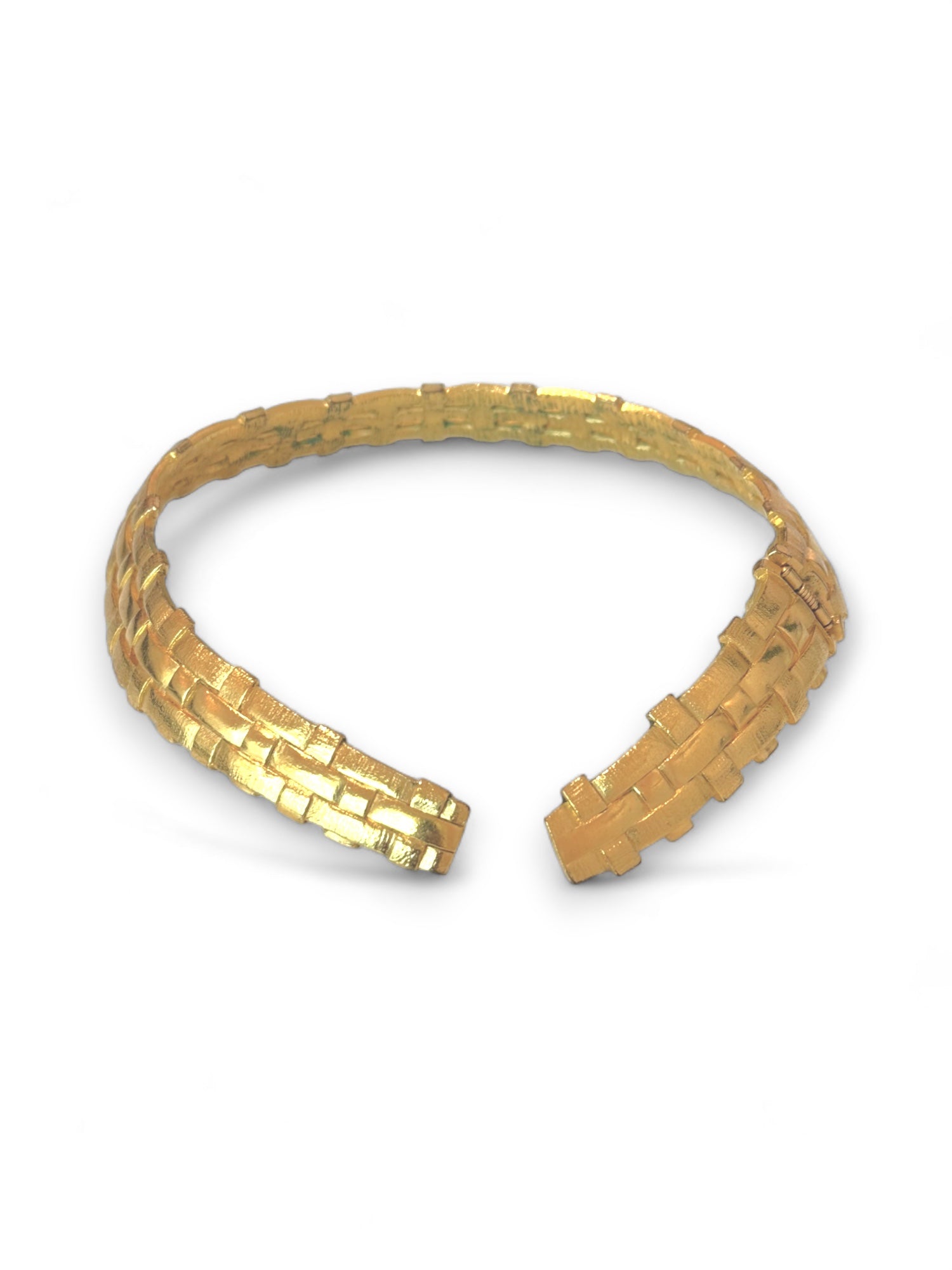 Vintage sculpted choker