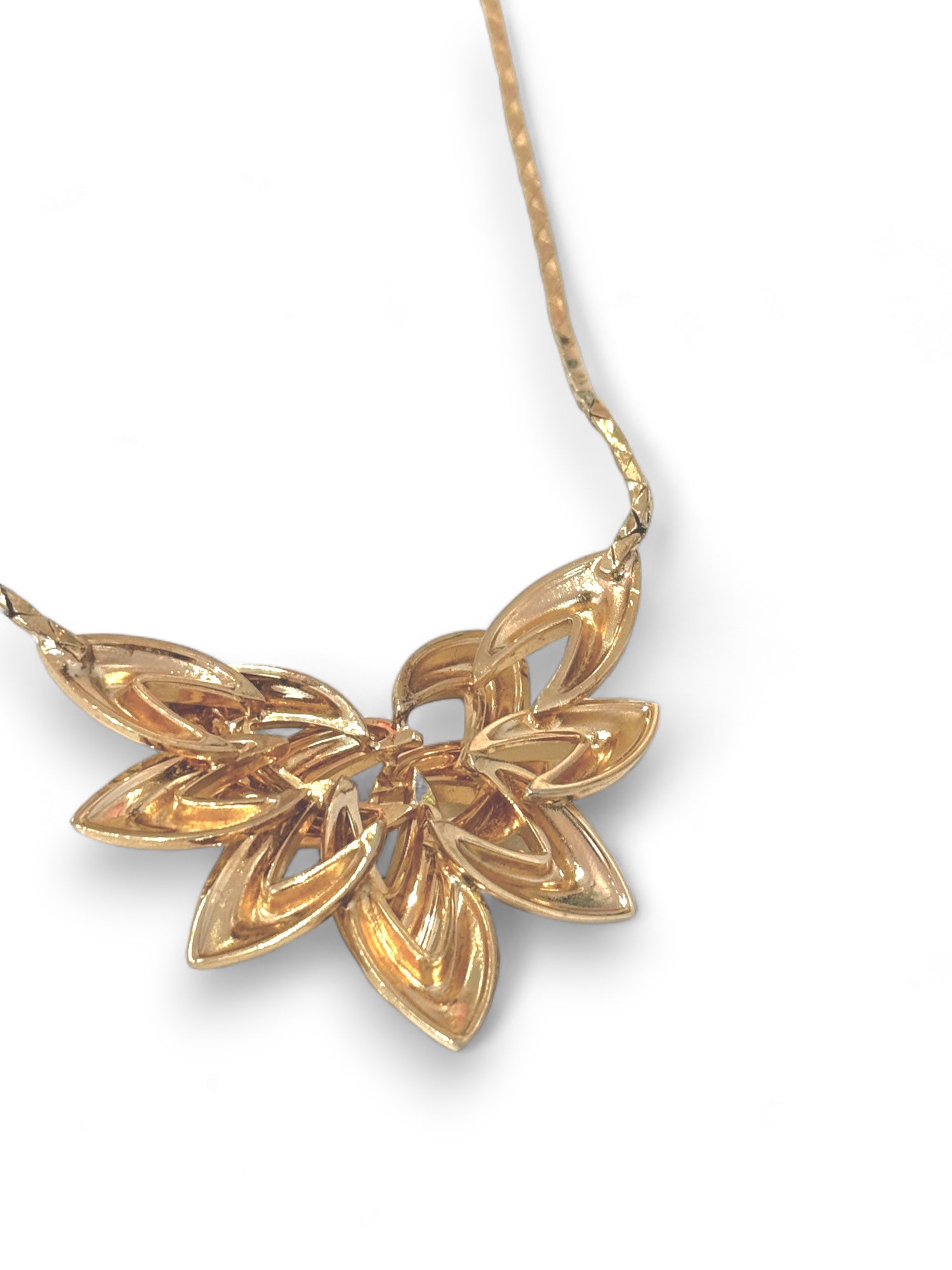 Flower strass embellished necklace