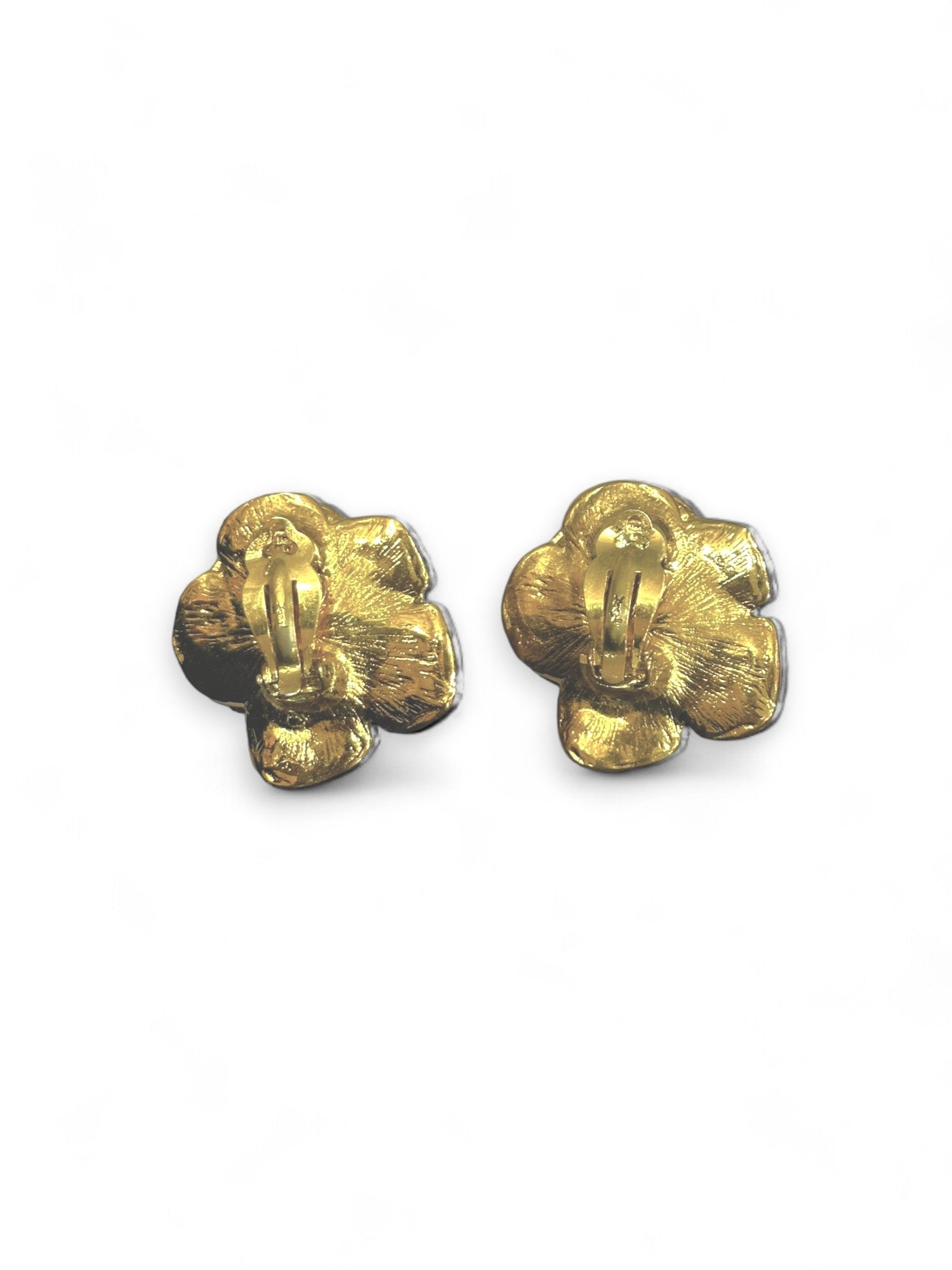 Rare camélia clip earrings
