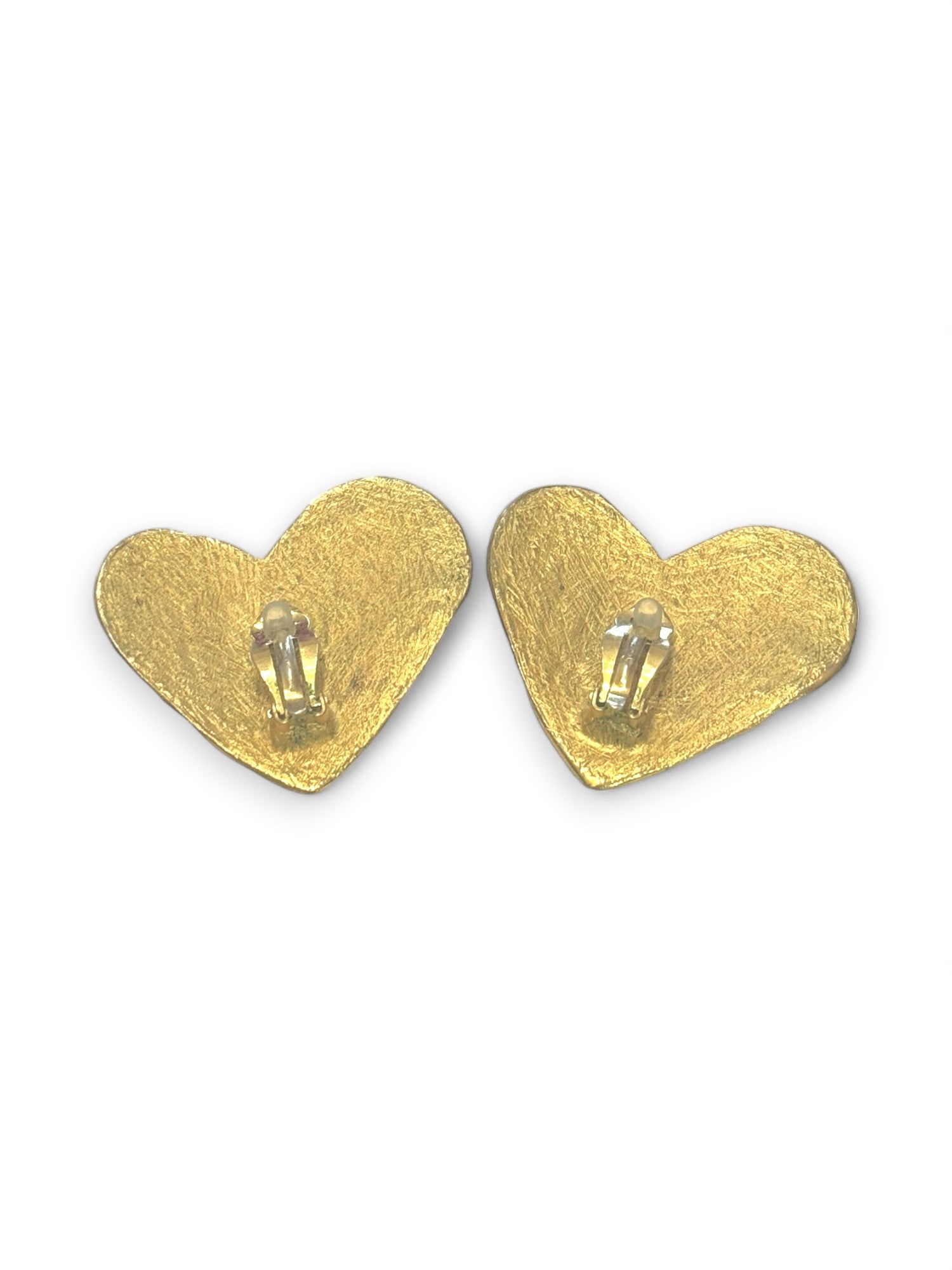 Boucles d'oreilles à clip en forme de cœurs blessés
