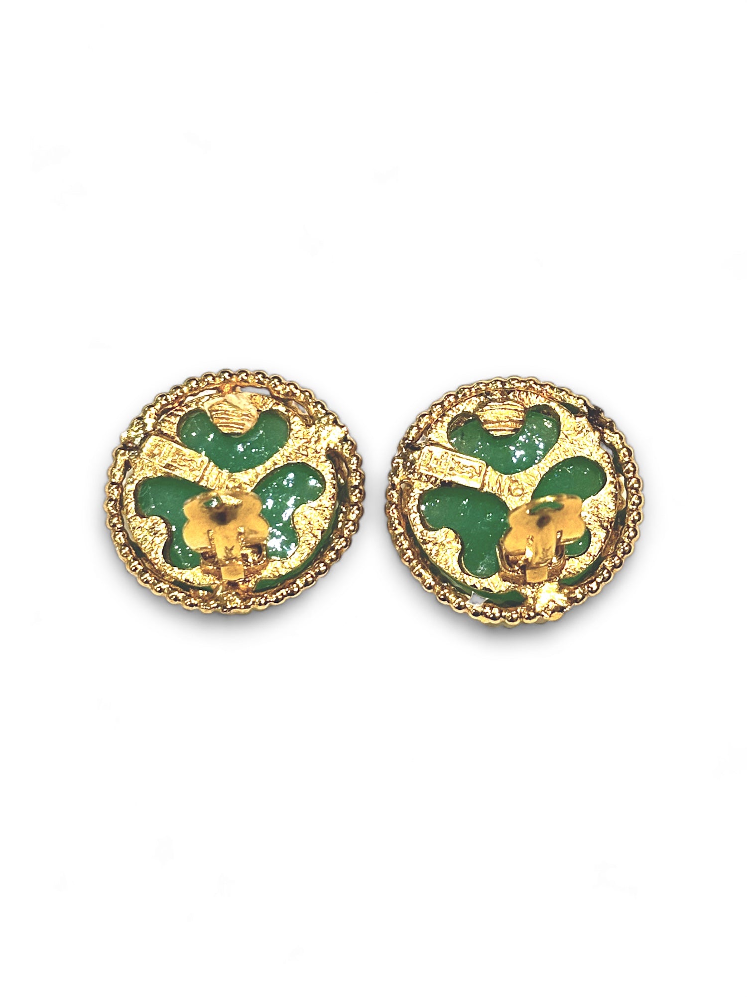 Iconic clip earrings