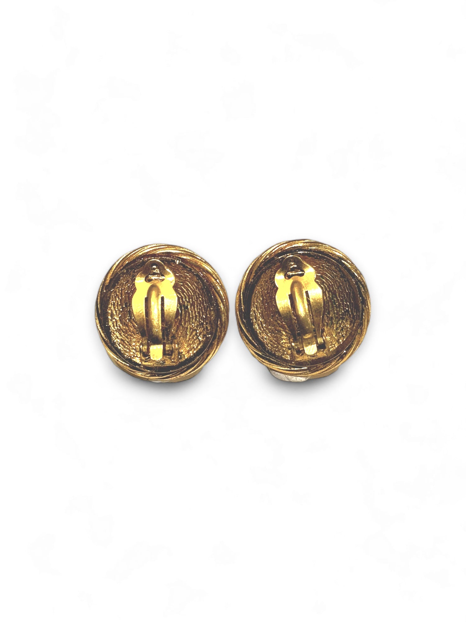 Vintage chainlink 'CC' clip earrings