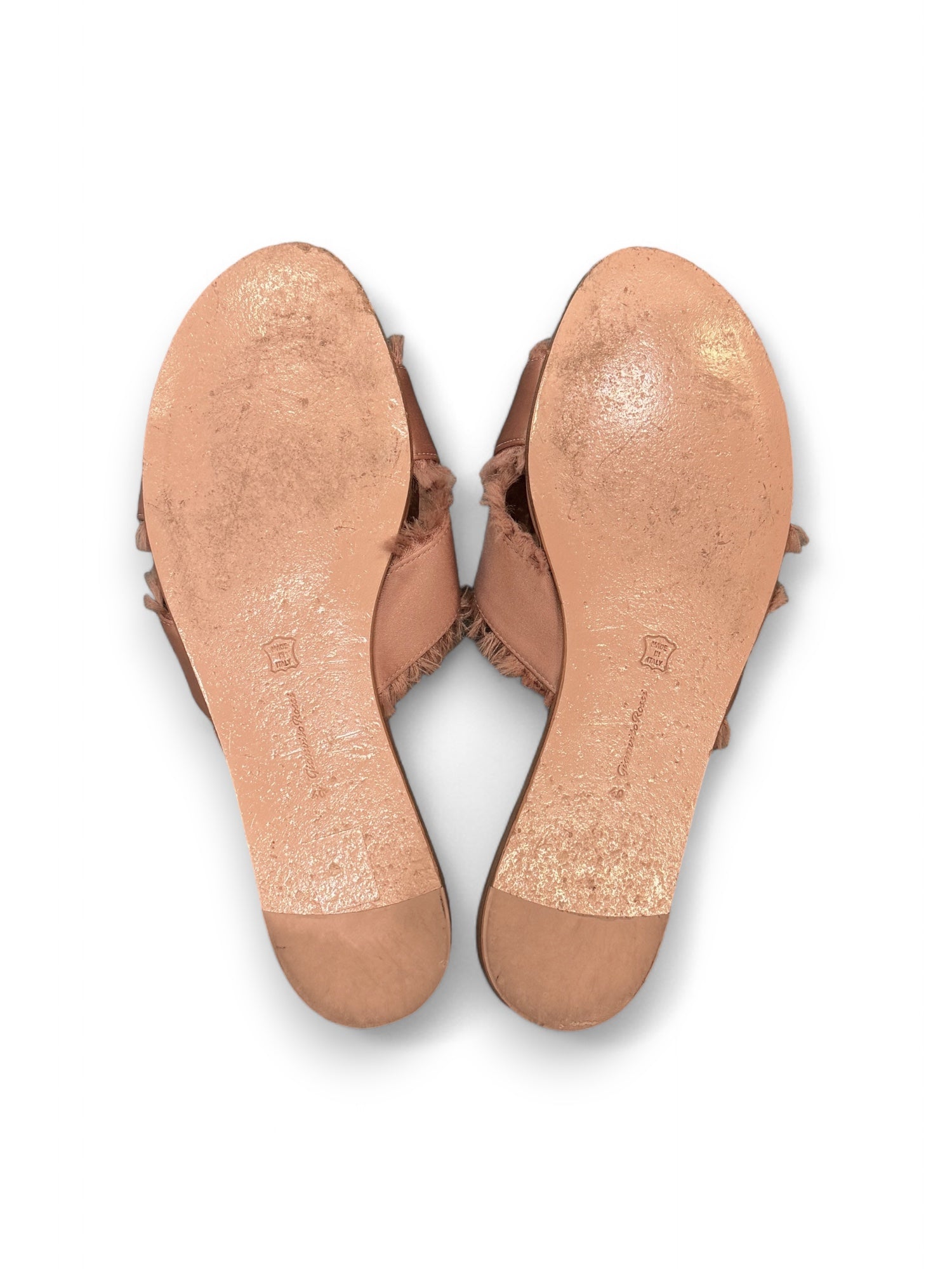 Satin flat shoes