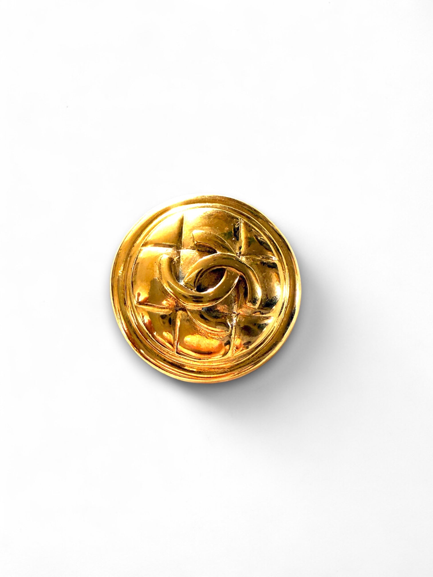 Vintage Chanel CC quilted clip earrings&nbsp;