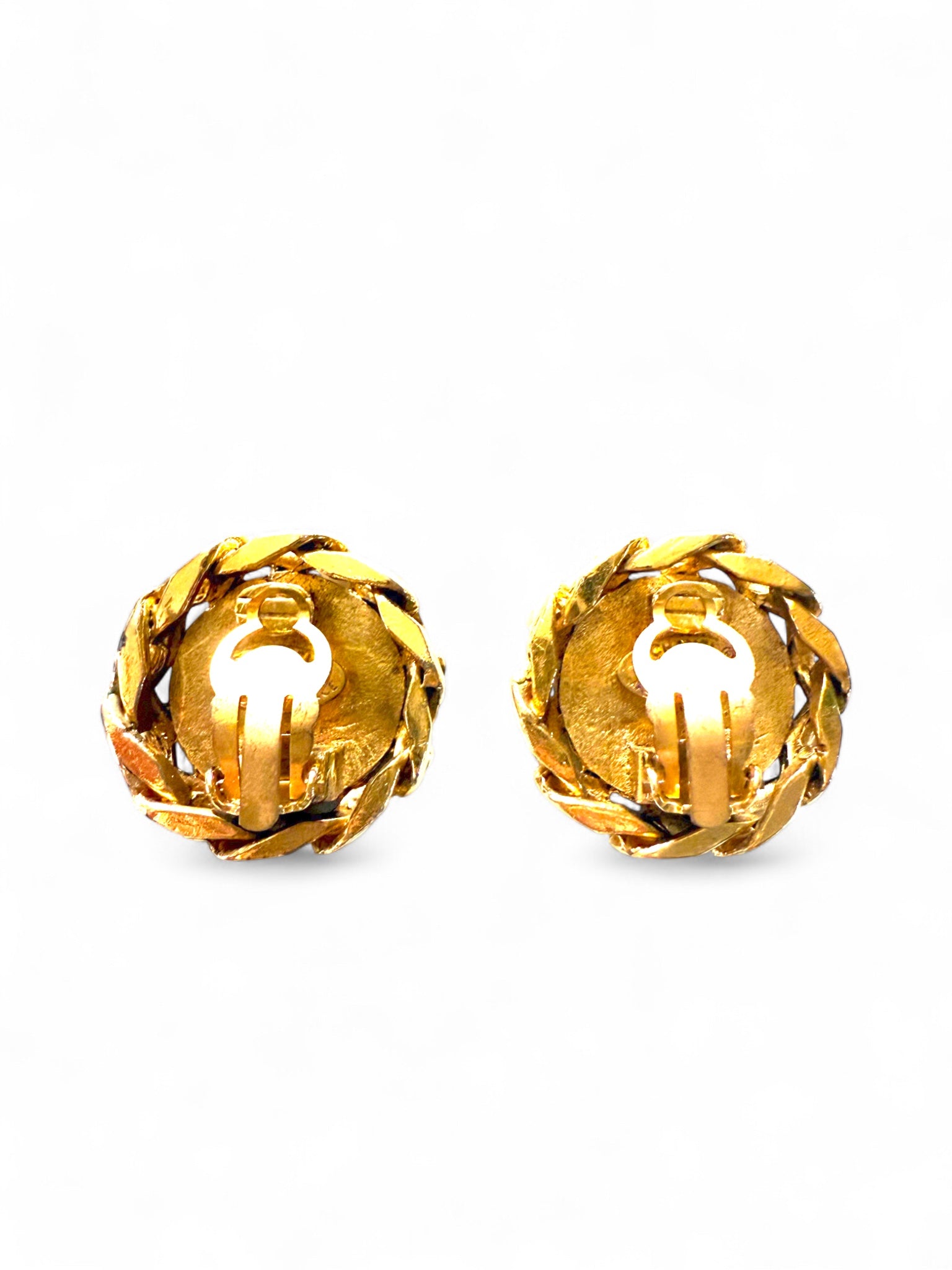 Rare chain CC clip earrings