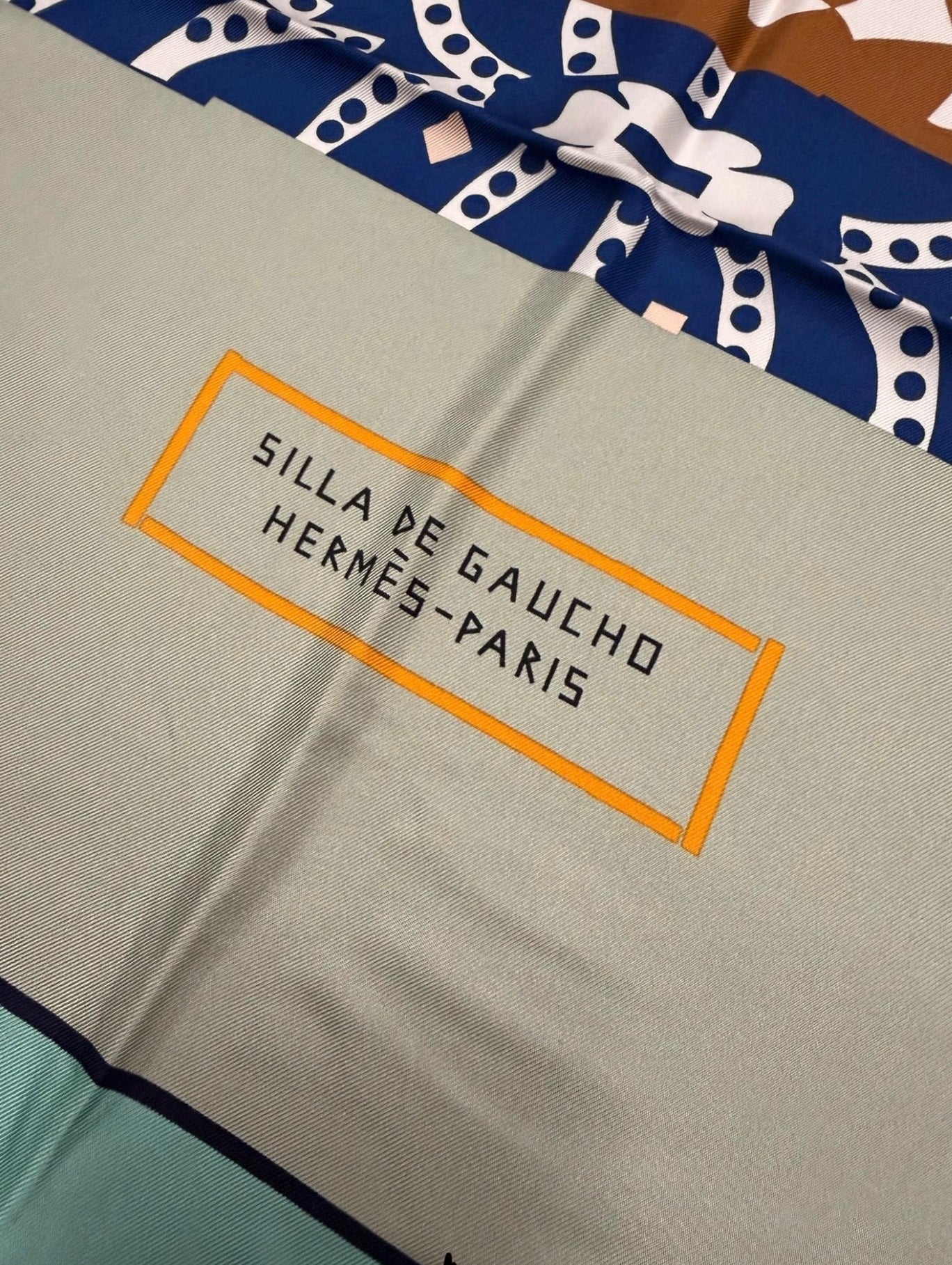 Hermès Paris Silk Carré 90 "Silla de Gaucho"