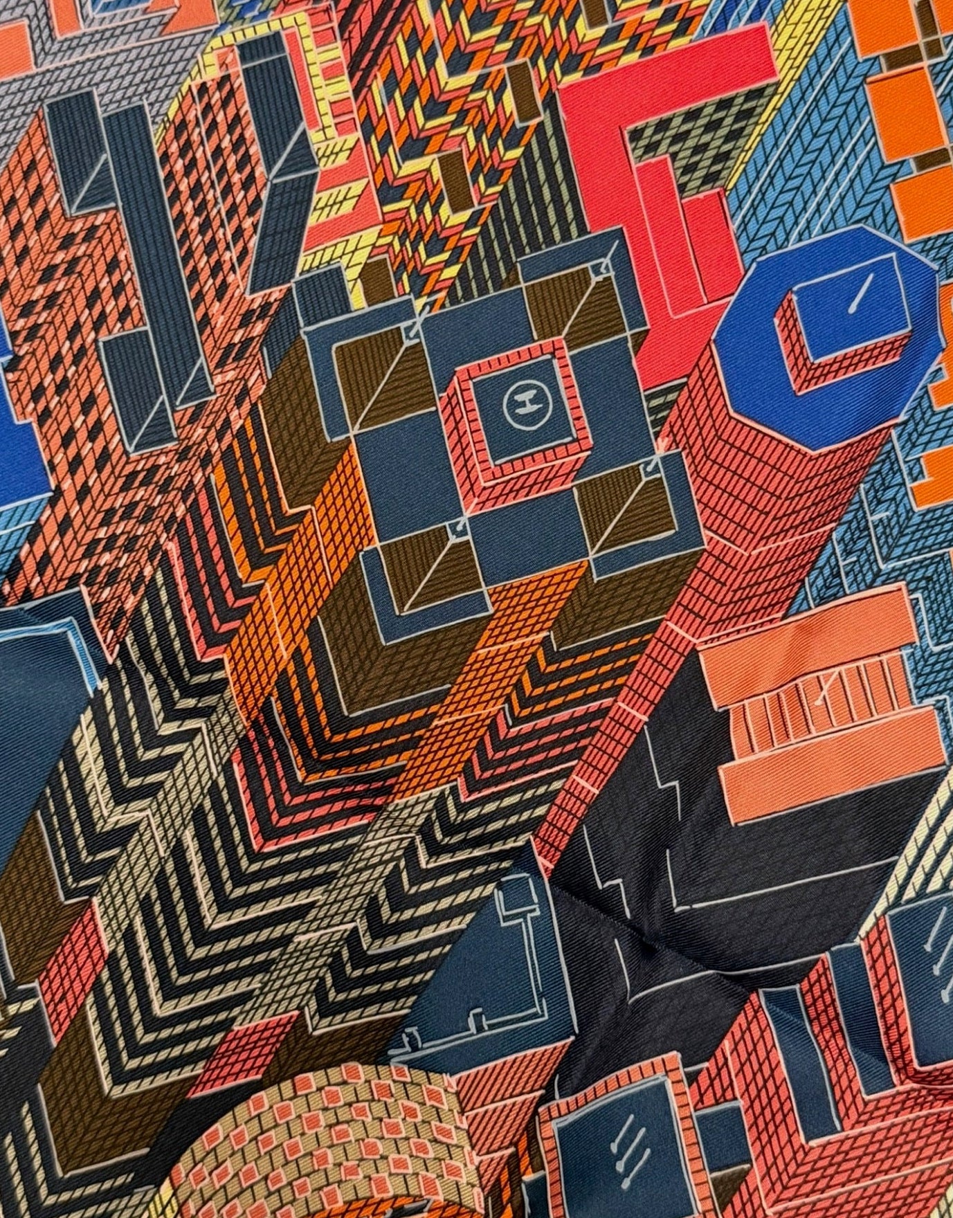 Hermès Paris Silk Carré 90 "Pantin City"