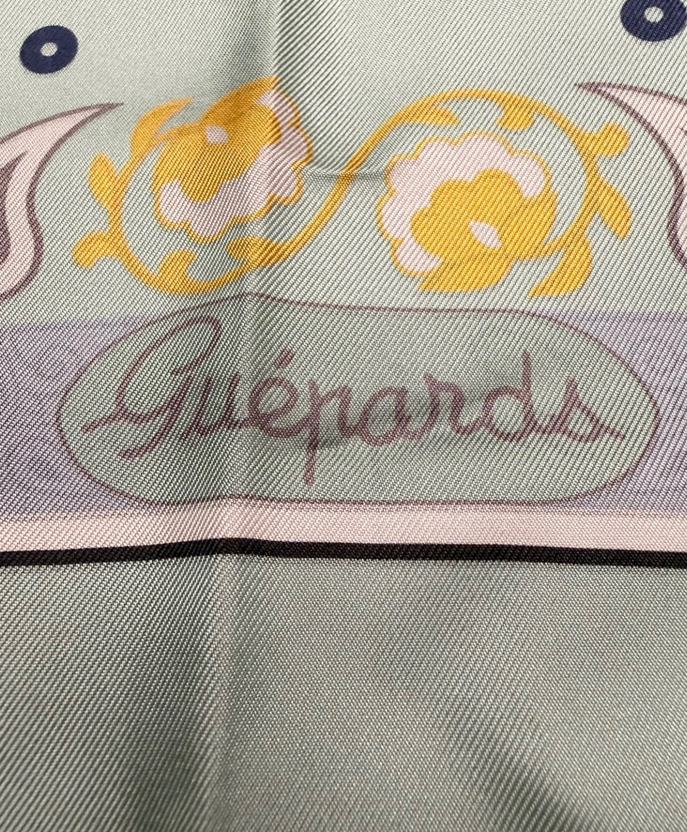 Hermès Paris Silk Carré 90 "Guépards"