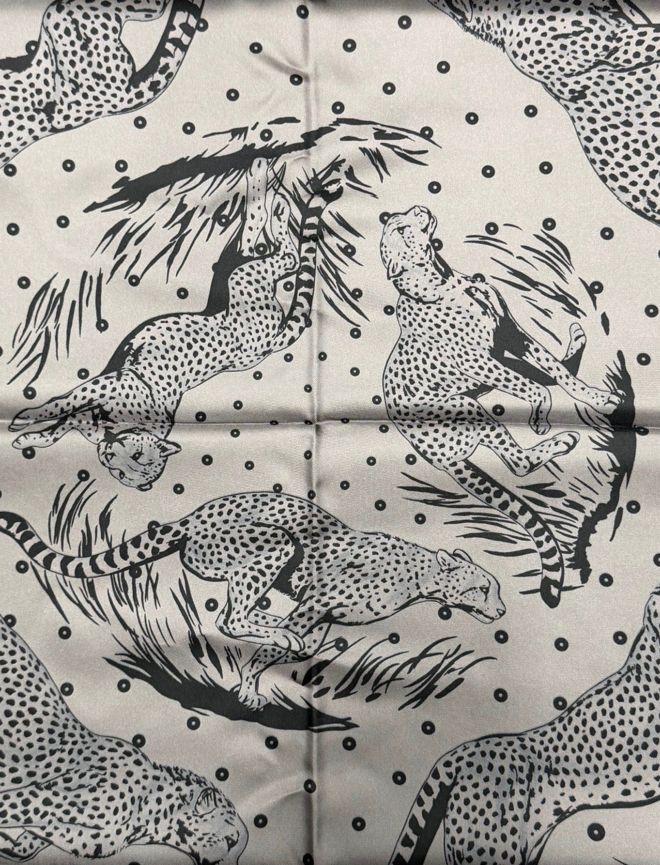Hermès Paris Silk Carré 90 "Guépards"