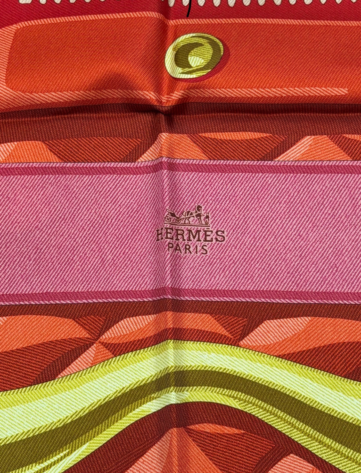 Hermès Paris Silk Carré 90 "Beauté Composée"