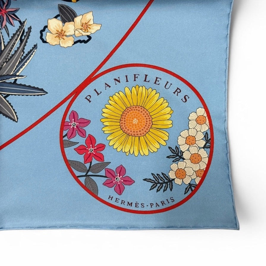 Hermès Paris Silk Carré 90 "Planifleurs"