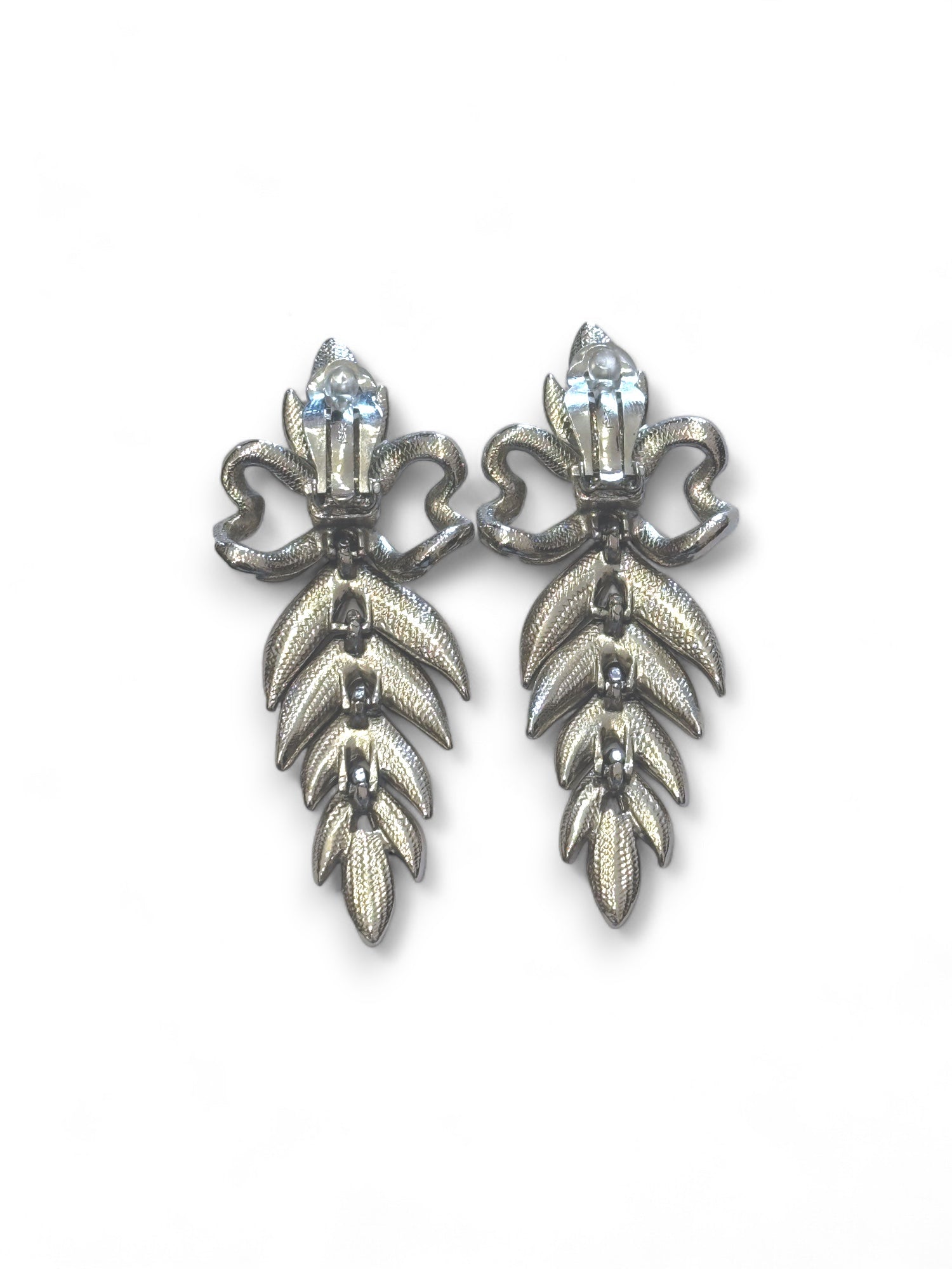 Boucles d'oreilles à clip avec pendentif orné de strass
