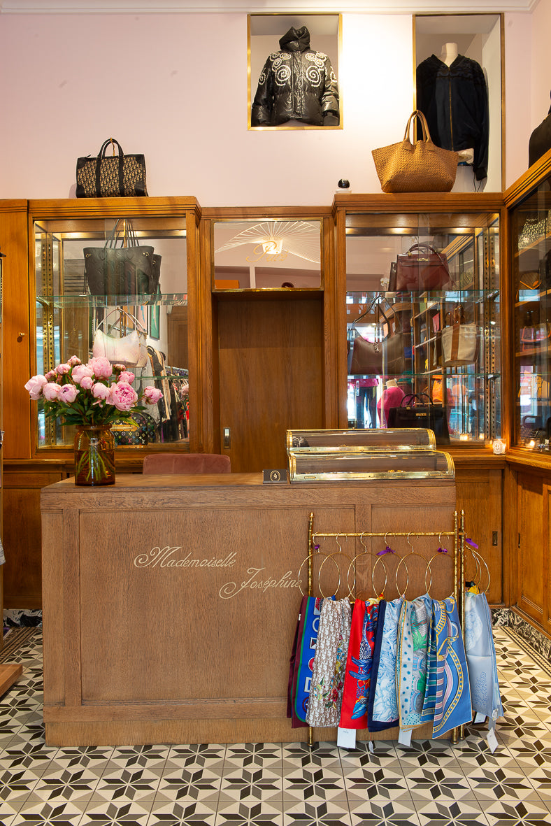 Boutique Mademoiselle Josephine Paris luxury vintage store bags chanel hermes dior celine