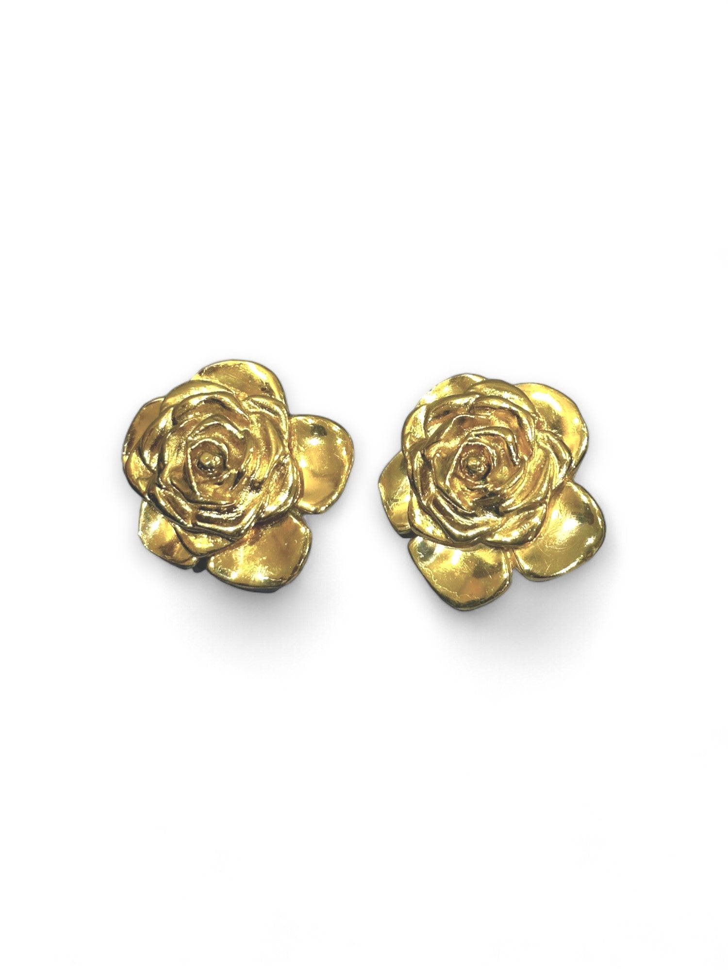 Rare camélia clip earrings