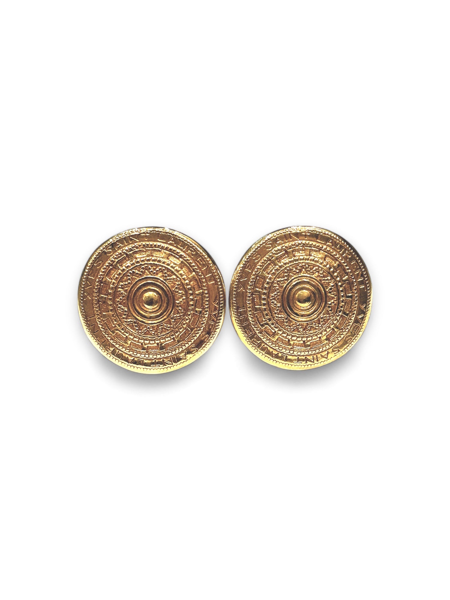 Médaillon clip earrings