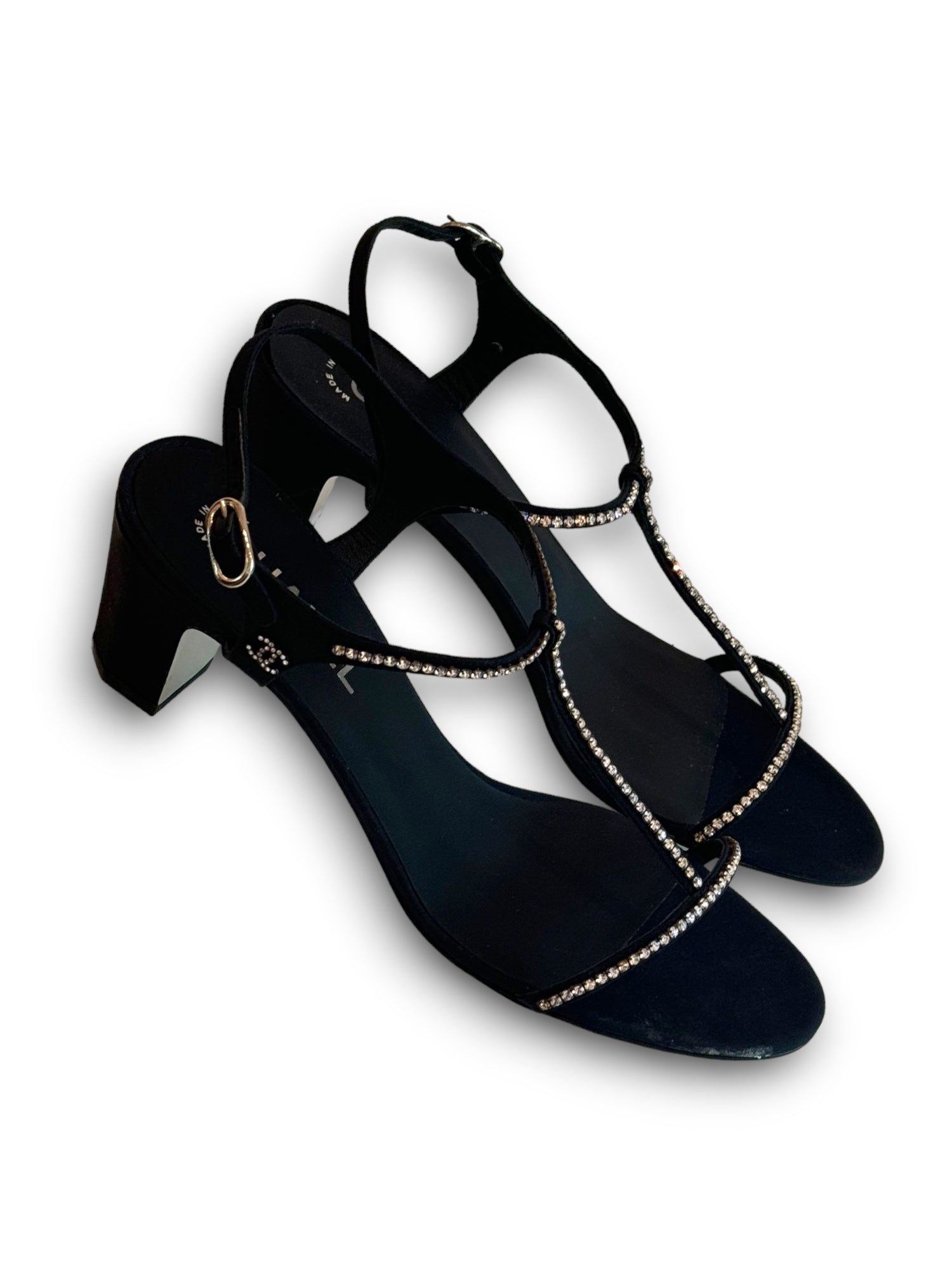 Vintage elegant T strap
