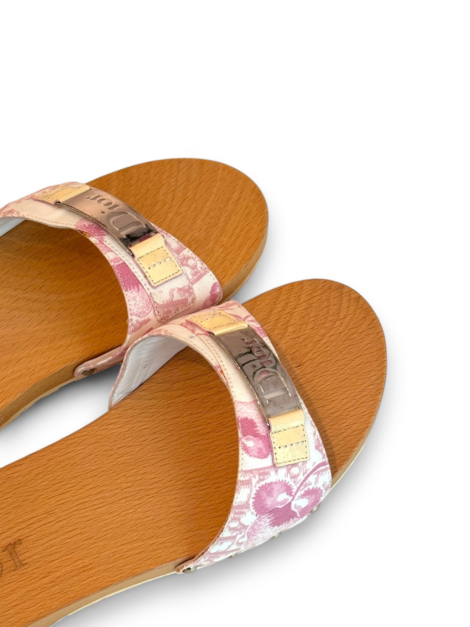 Oblique flip flops